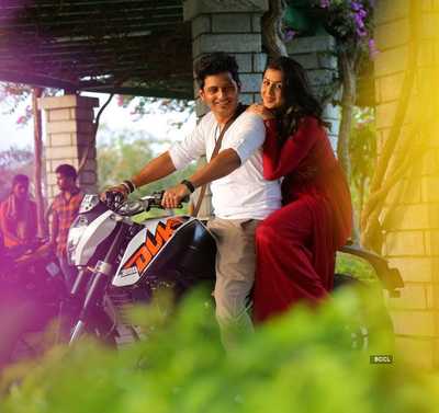 kaadhoram song lyrics